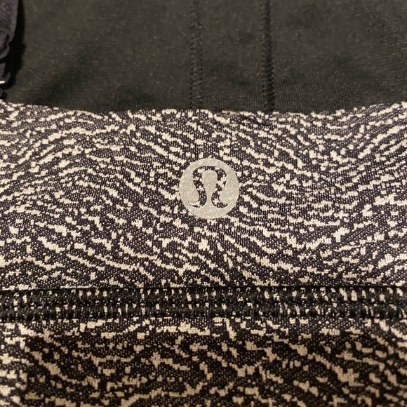 Lululemon Both Ways Bra - Picture 5 of 7